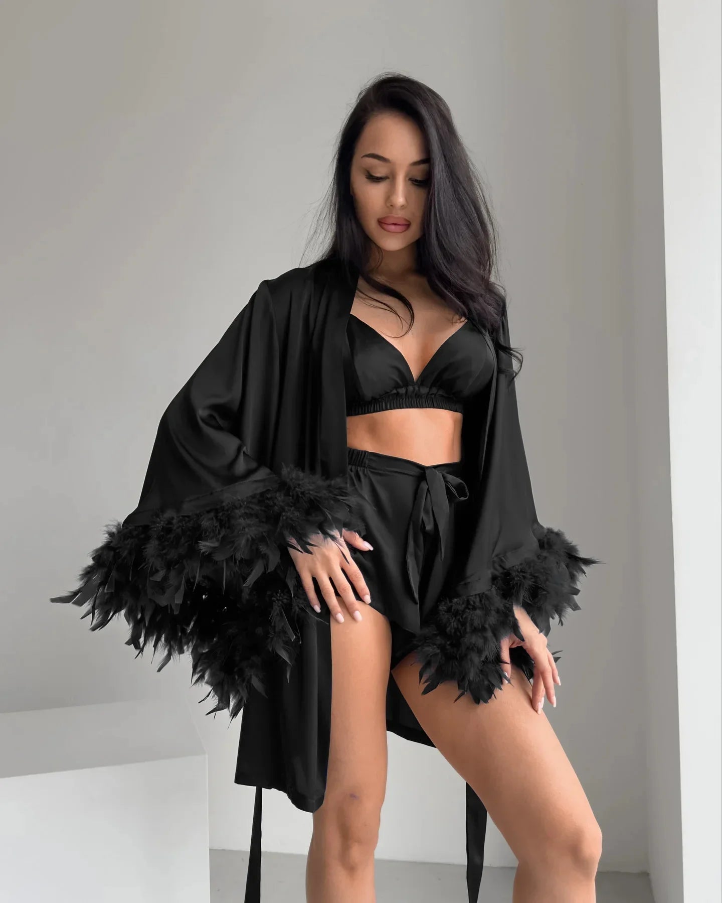 Wedding Bride Robe Morning Gown Elegant Feather Female Kimono Bathrobe Gown Sexy Rayon Summer New Sleepwear Nightwear Lingerie